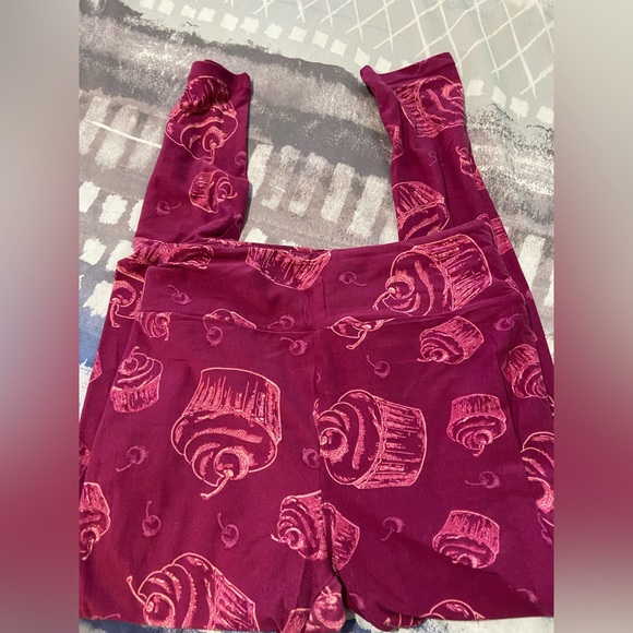 LuLaRoe Cupcake Leggings - Picture 3 of 3